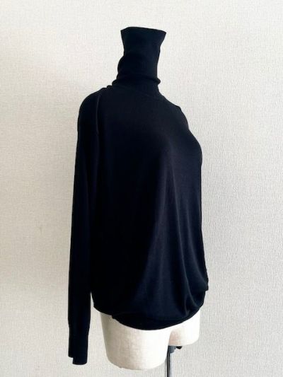 yunahika ユナヒカ　リネンスカラップ刺繍ブラウス　ブラック　2 リネンスカラップ刺繍ブラウス | yunahica
