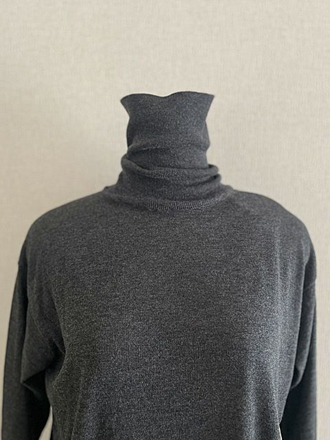ハイゲージニット　タートルネック｜ユナヒカ
